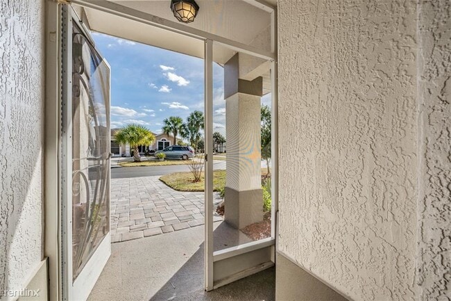Building Photo - 2 br, 2 bath House - 29307 R Schinnecock H...