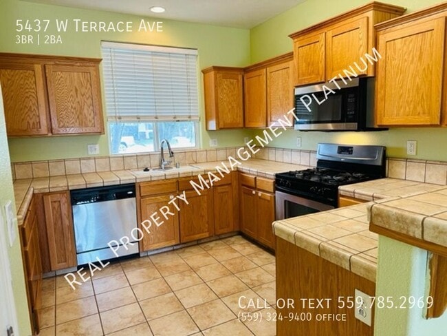 Building Photo - 5437 W Terrace Ave