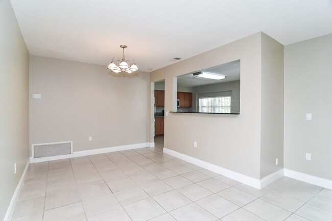 Foto del edificio - 10611 NW 29th Ct