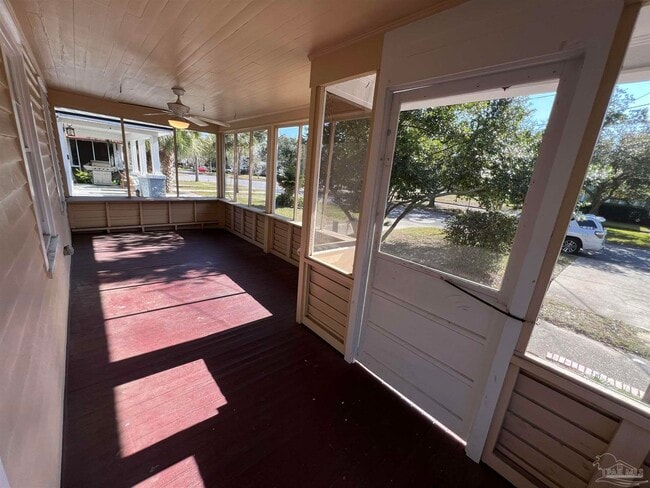 Foto del edificio - 1322 E Gadsden St