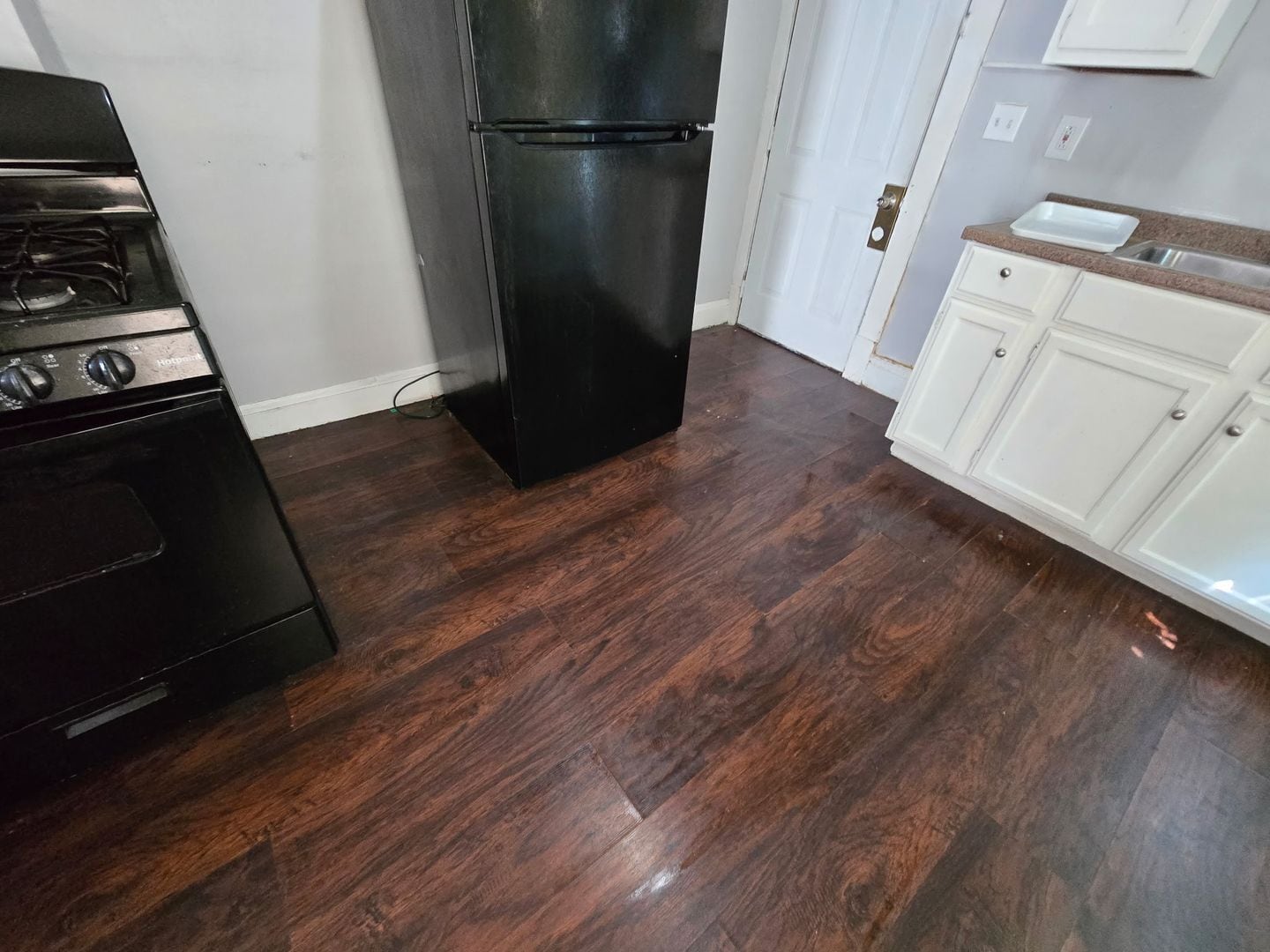 10117 Somerset Ave Cleveland, OH 44108 – photo 4