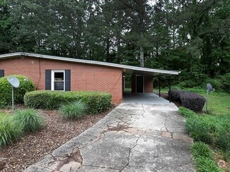 Building Photo - 2123 Hanfred Ct