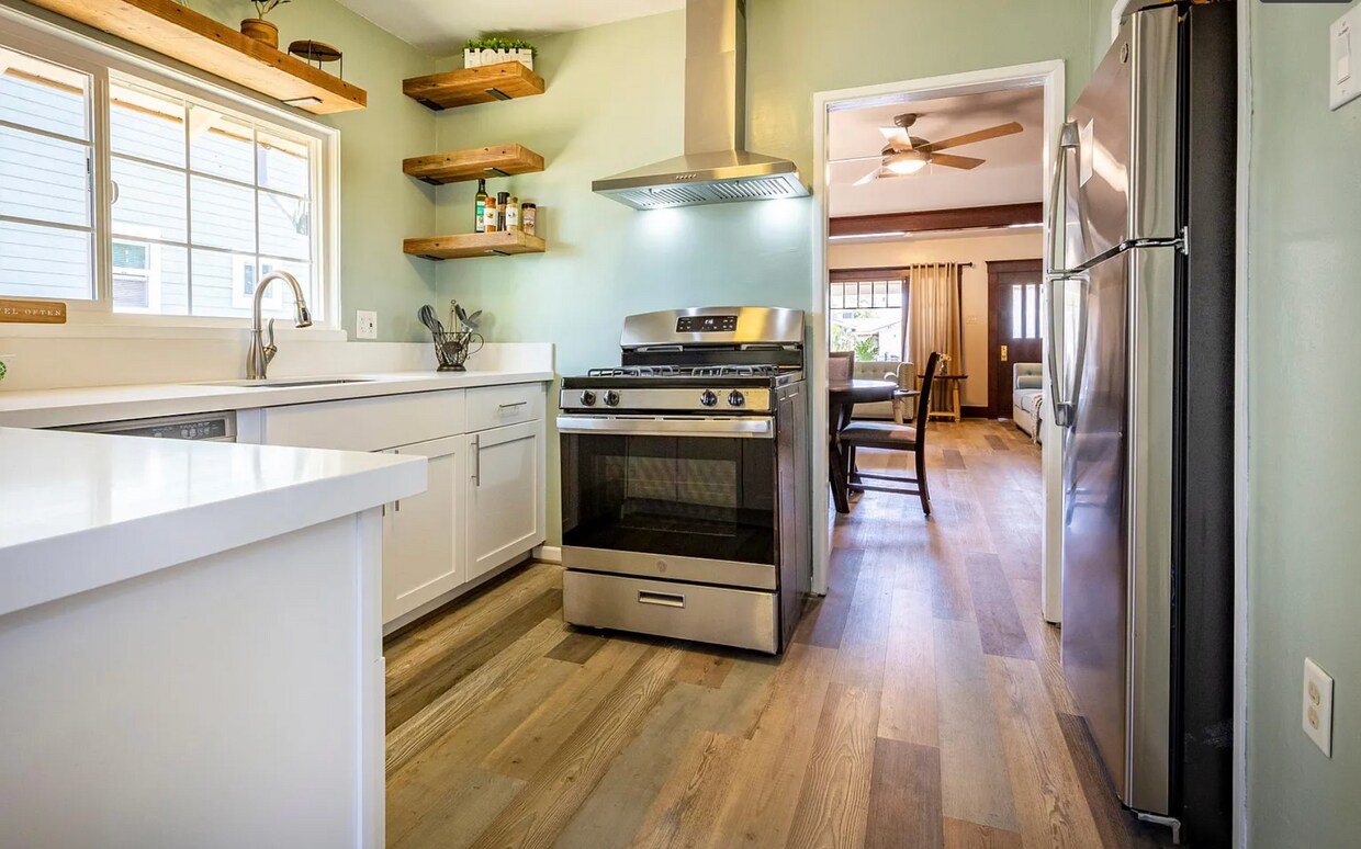 Foto del edificio - 2715 Cridge St