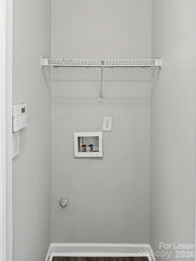 Foto del edificio - 2717 Forest Grove Ct