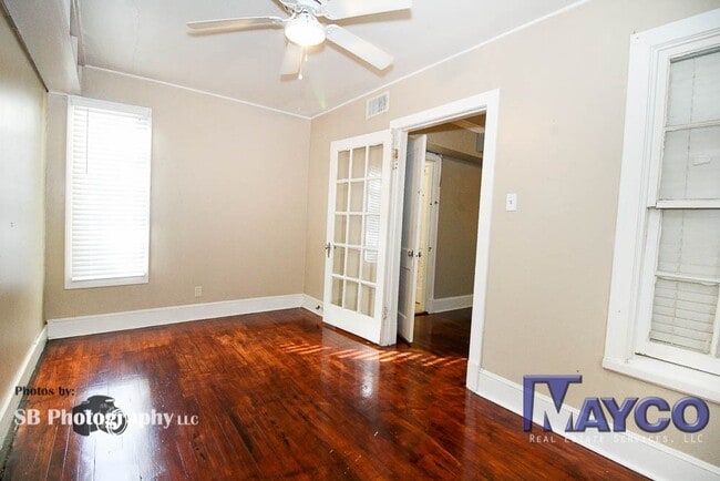 Foto del edificio - 656 Kirby Pl