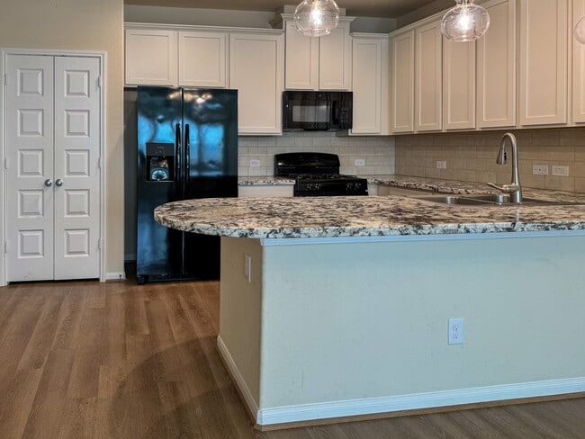 Foto del edificio - 5541 Evanston Ln