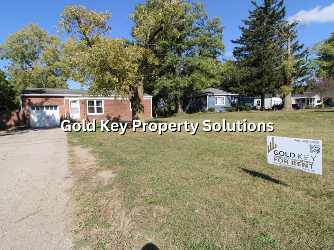 Primary Photo - MUNCIE 2 BR 1 BA House with Central Air an...
