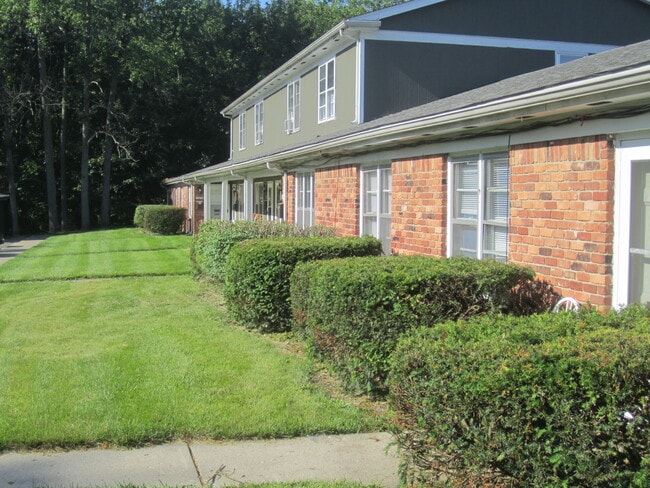 Building Photo - Emerton Place Townhomes