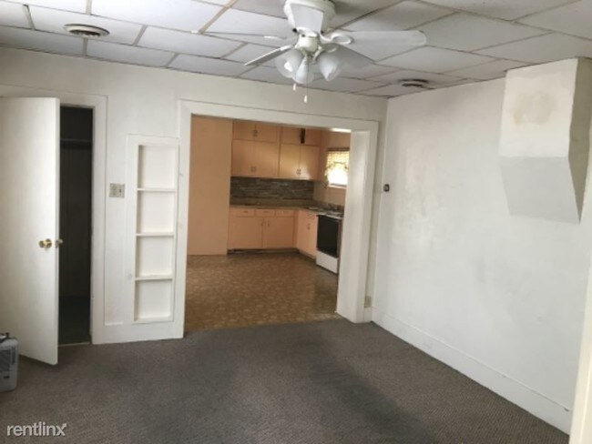 Building Photo - 1 br, 1 bath House - 121 Maurus Street