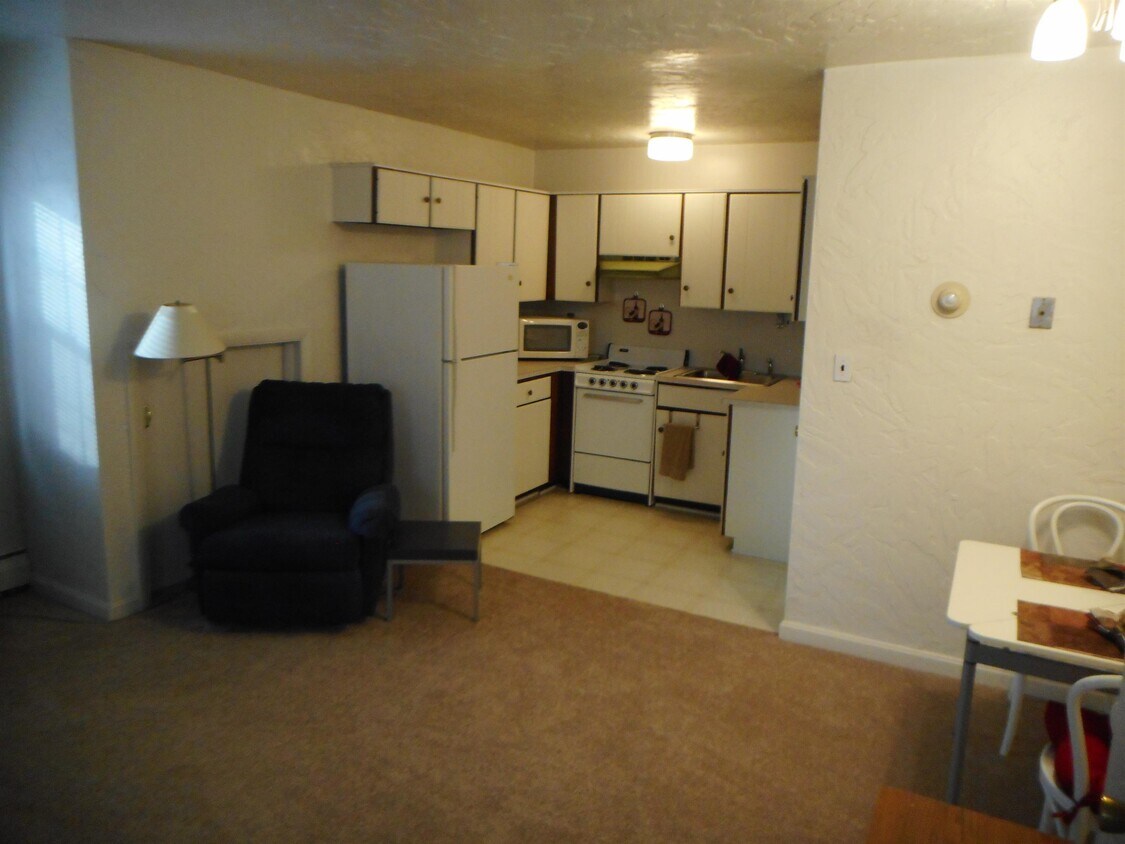 203 S Washington St Unit 203 4, Havre de Grace, MD 21078 Room for