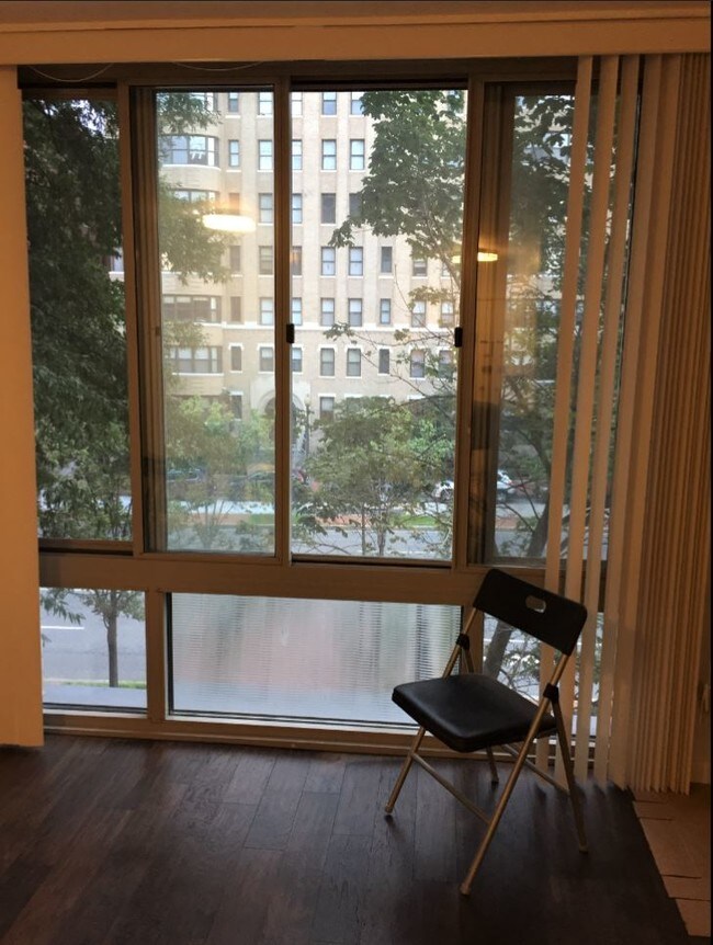 Foto del edificio - 950 25th St NW