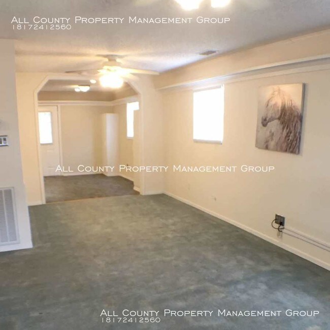 Building Photo - 328 W McLeroy Blvd