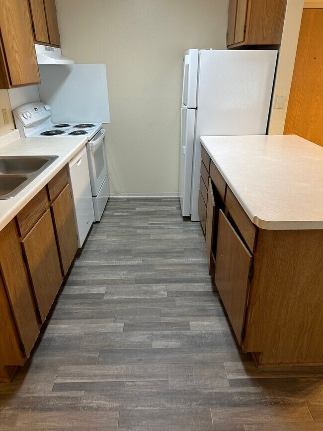 Foto del edificio - One Bedroom Apartment, Great NE St. Cloud ...