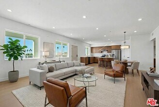 Building Photo - 1717 Winona Blvd