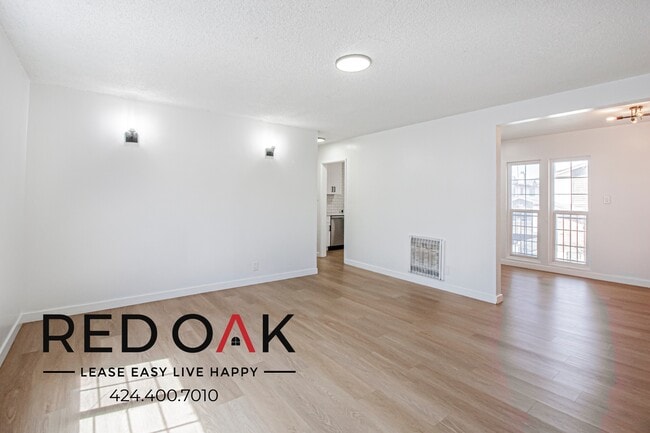 Foto del edificio - 1540 W 145th St