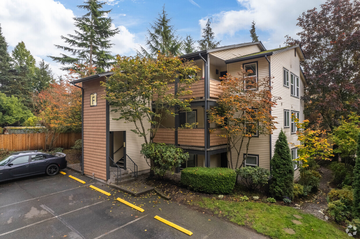 Exterior - Park Place Apartments