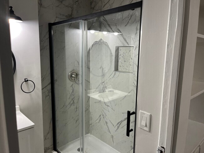 Foto del edificio - 1521 S 42nd St