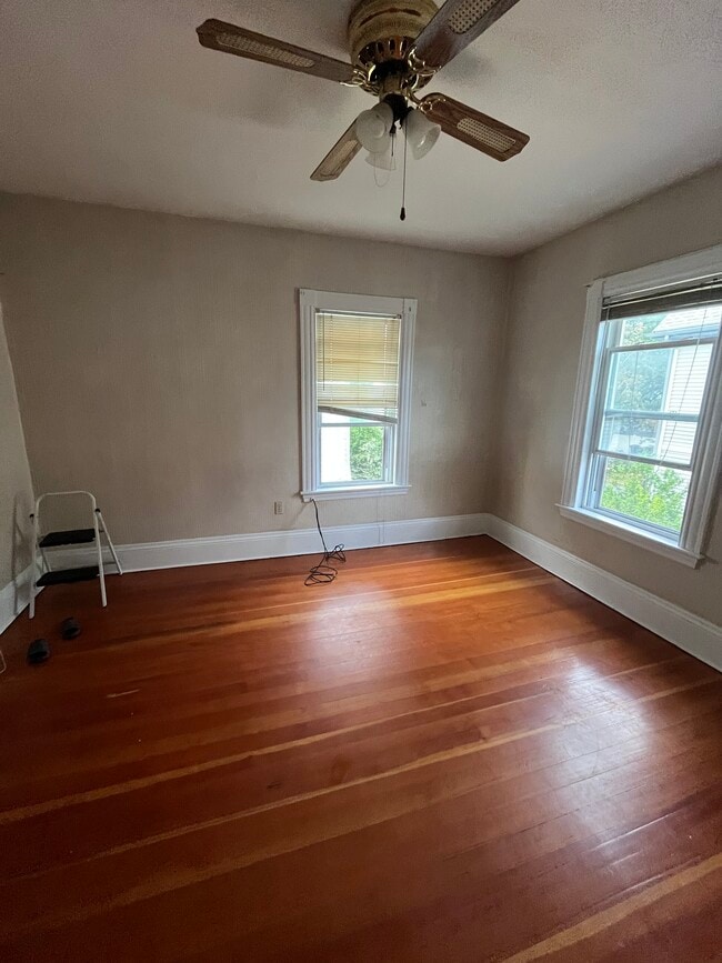 Building Photo - 71 Litchfield St