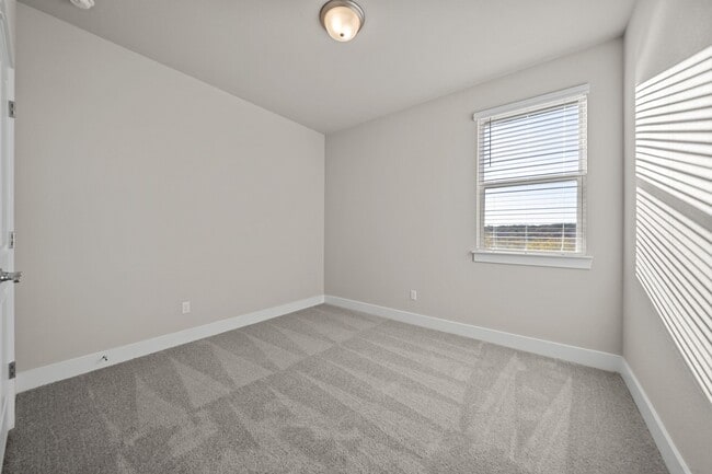 Foto del edificio - 219 Pinnacle Ln