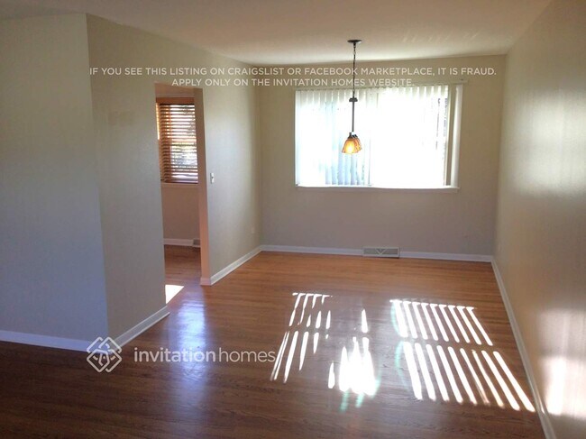 Foto del edificio - 1430 S Chestnut Dr
