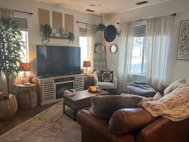 Building Photo - 3780 3215 W