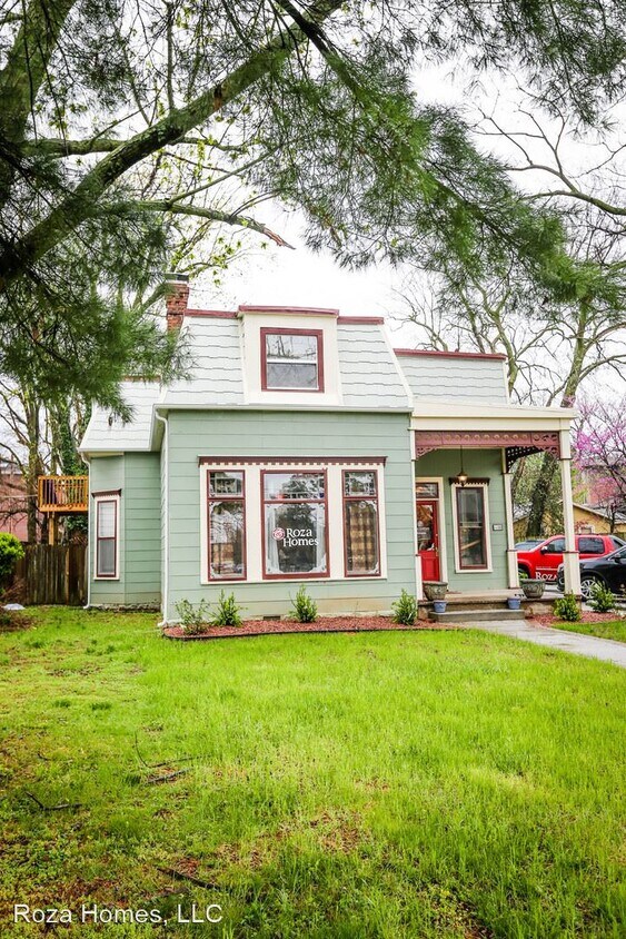 Primary Photo - 1 br, 1 bath House - 1122 E Walnut Apt
