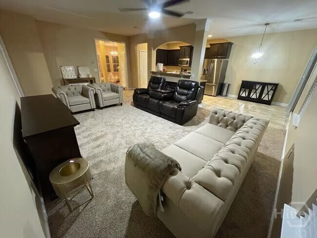 Foto del edificio - 495 Stonebridge Cir