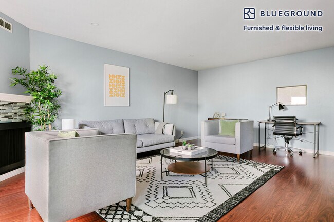 Foto del edificio - 235 Arlington Rd