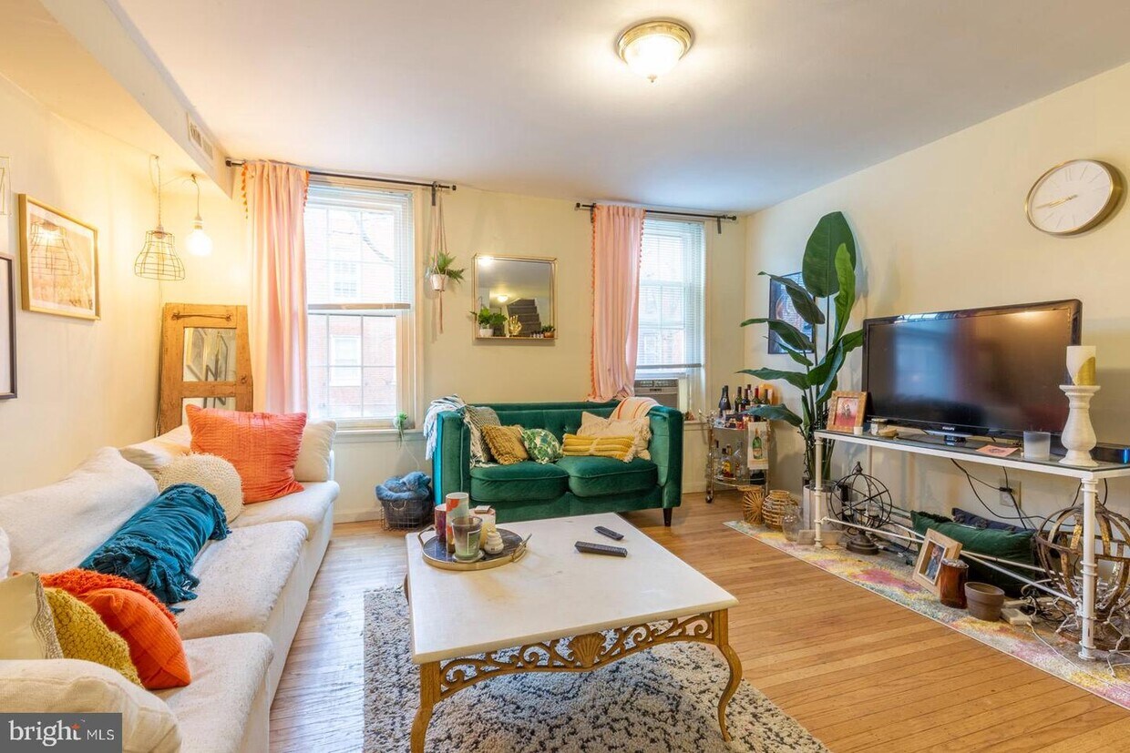 Foto principal - 339 S 12th St