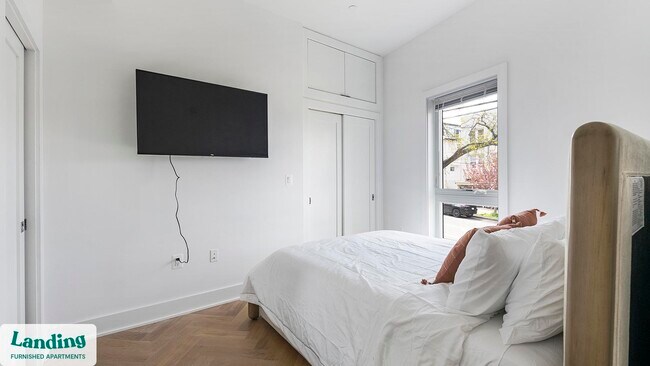 Building Photo - 3743 12th St NE