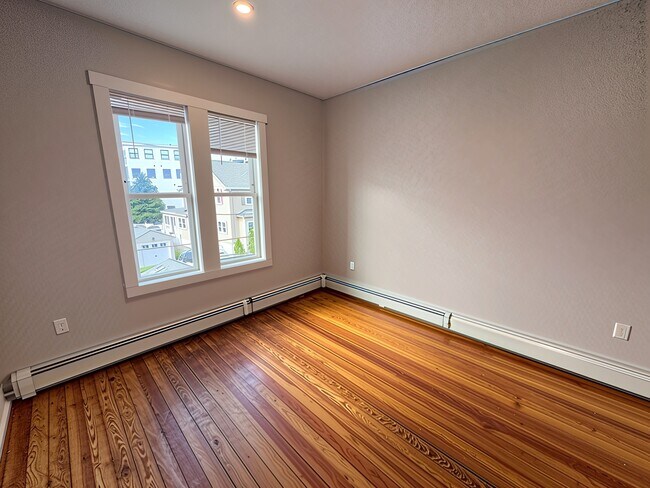 Foto del edificio - 50 Crescent Ave
