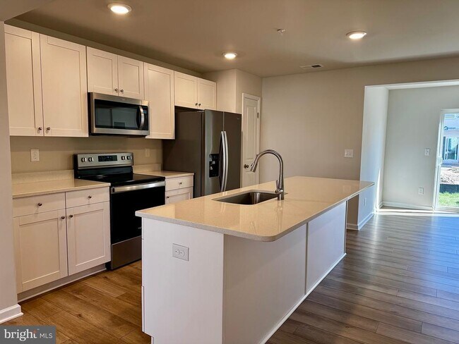 Foto del edificio - 611 Widgeon Way