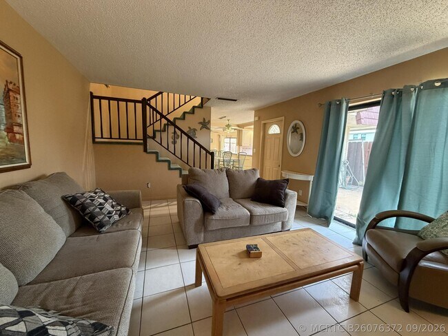 Building Photo - 9403 S Ocean Dr