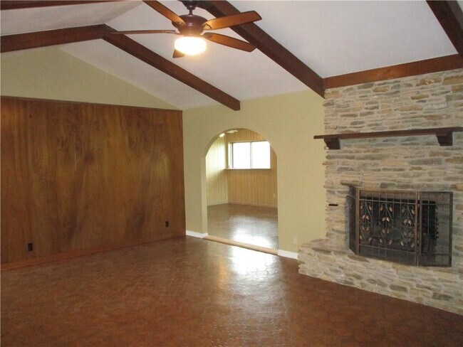 Building Photo - 11913 Bluebonnet Ln