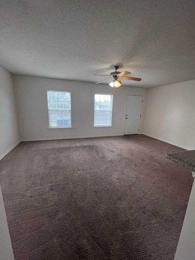 Building Photo - 211 Johnson Ct