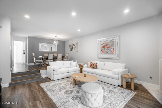 Foto del edificio - 21901 Burbank Blvd