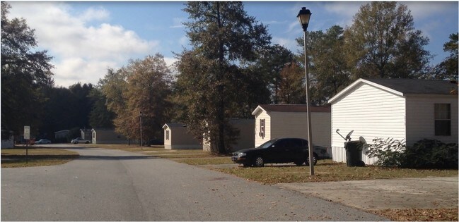 Foto del edificio - 2621 Jeffersonville Rd