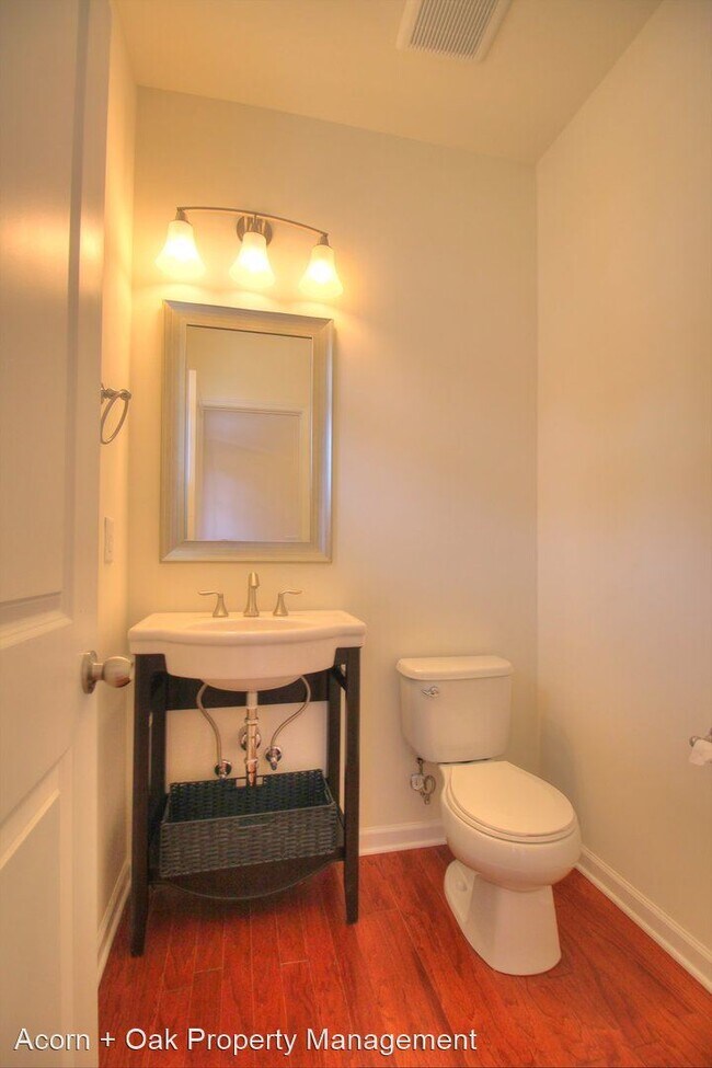 Foto del edificio - 3 br, 2.5 bath House - 915 Saratoga Drive