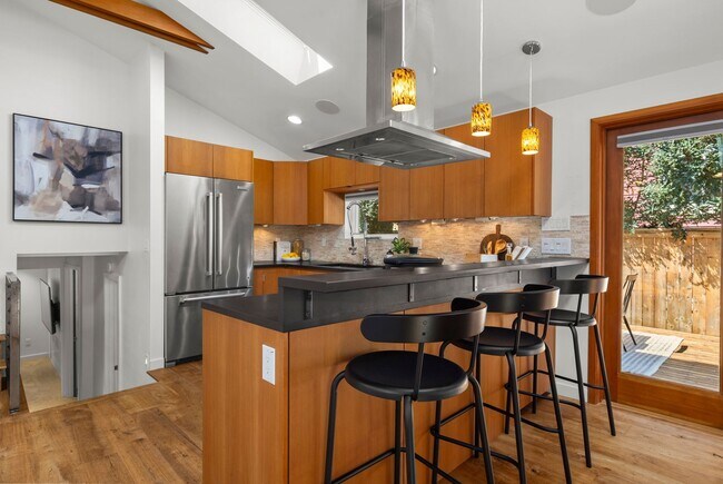 Foto del edificio - Modern Retreat in the Heart of Capitol Hil...