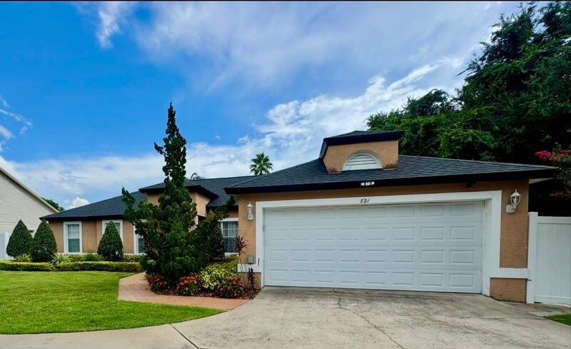 Foto principal - 821 Copperfield Terrace