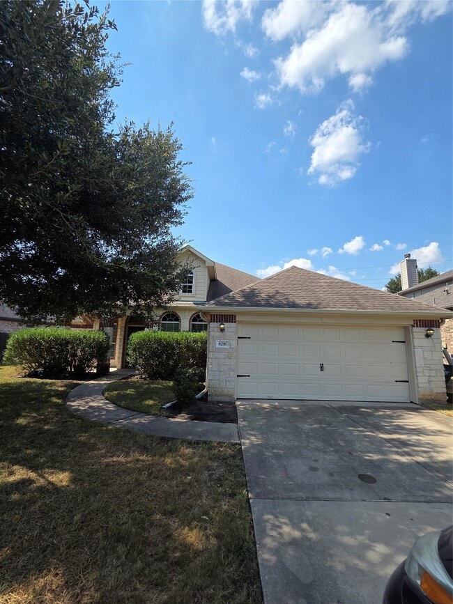 Building Photo - 6216 N Fawnlake Dr