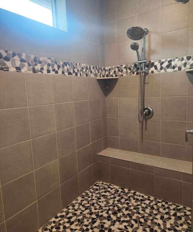 Building Photo - Beautiful Damonte Ranch Home