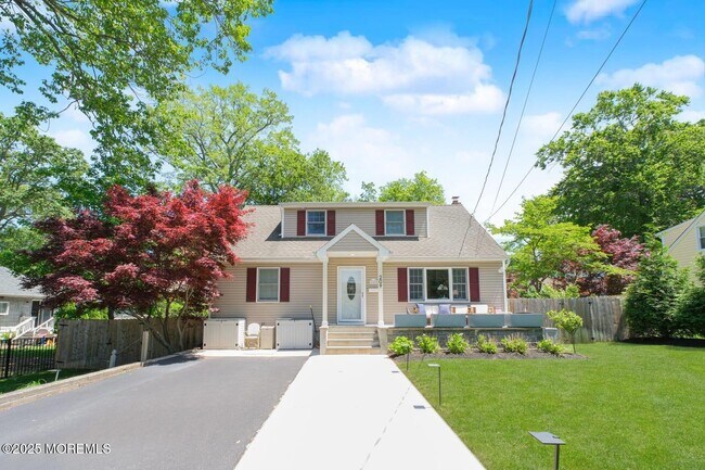 Building Photo - 209 Woodcrest Rd