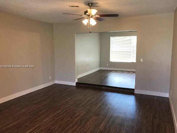 Foto del edificio - 129 NW 10th Ct