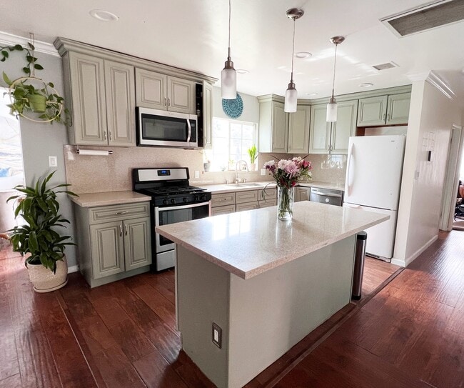 Foto del edificio - 14148 Community St