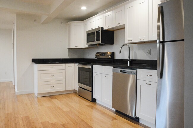 Foto del edificio - 548 Main St