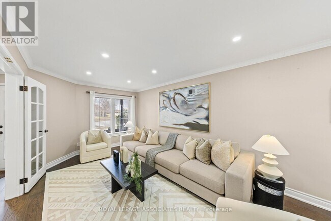 Photo du bâtiment - 33 Hutton Crescent