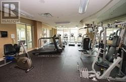 Photo du bâtiment - 16 Harrison Garden Blvd