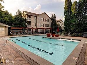 Building Photo - 1250 Parkwood Cir SE