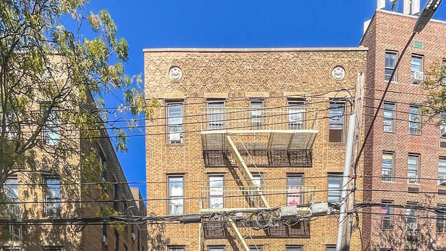 Building Photo - 13217 Maple Ave